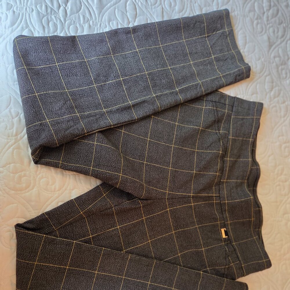Ann Klein size 8 gray with gold & black plaid pull on stretch pants petite short - Picture 5 of 5